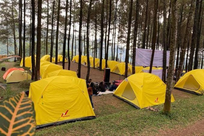 ホテル Tapian Asri Camp ブキティンギ エクステリア 写真