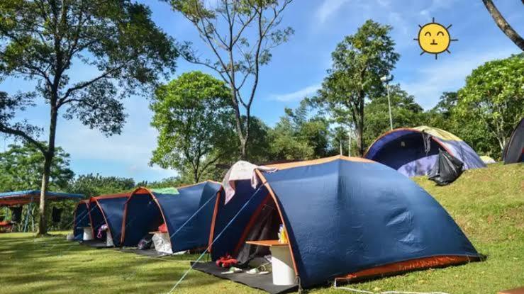ホテル Tapian Asri Camp ブキティンギ エクステリア 写真